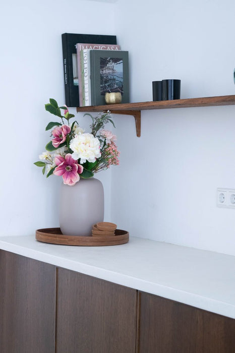 Galabuket I Kunstig Have