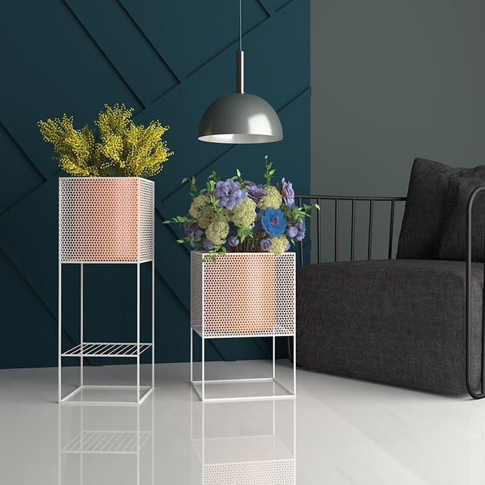 Stor Cache Pot På Stand Praca