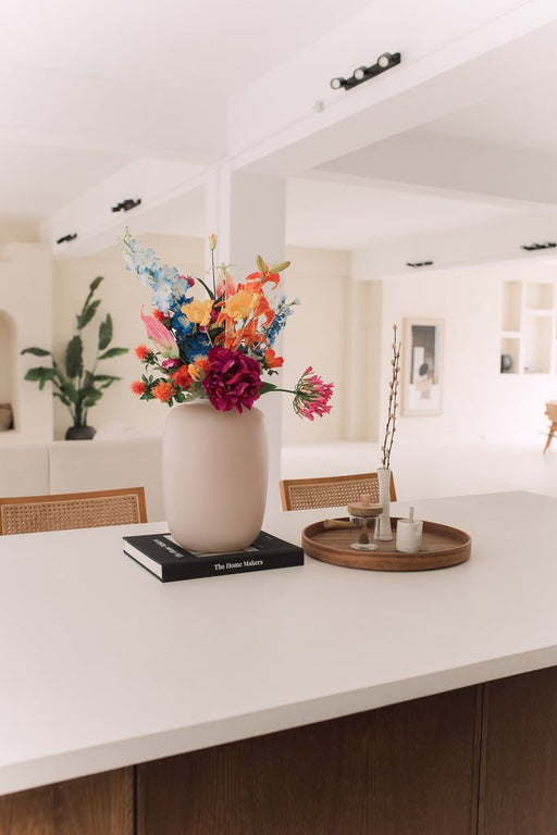 Kunstig Buket Af Farverige Markblomster