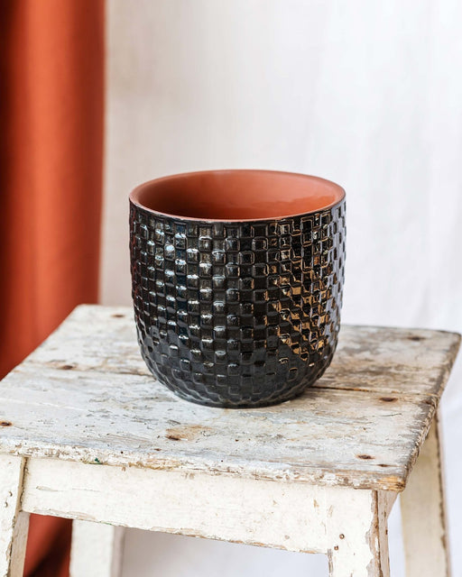 Cache Pot - Sort Relief