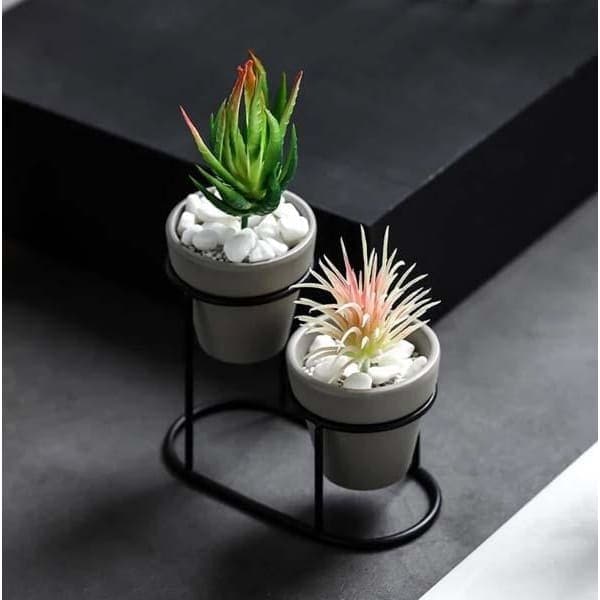 Dio Metal Piedestal Pot