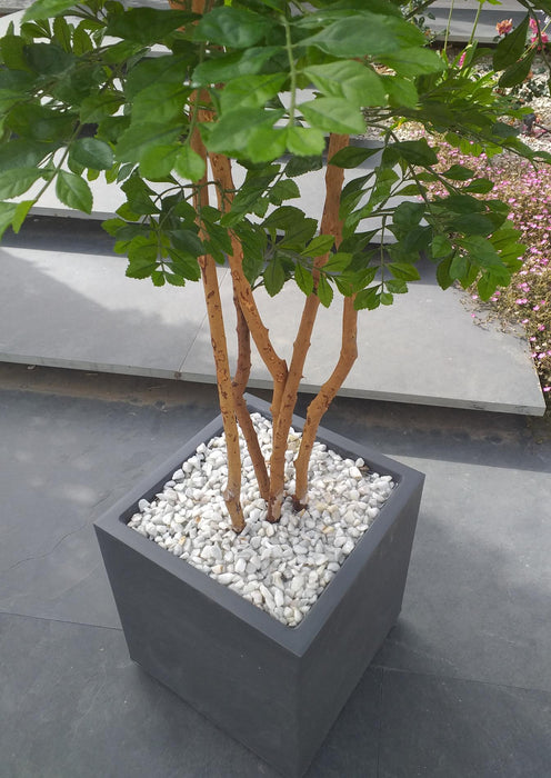 Forberedelse Af Kunstig Plantebakke Hvid Marmorfinish